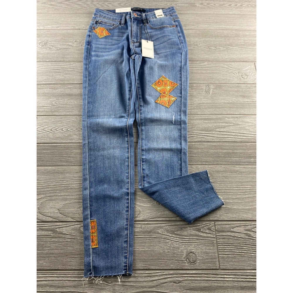 Judy Blue Skinny Fit Raw Hem Floral Patch Jeans Women's 3/26 Mid Rise NWT
